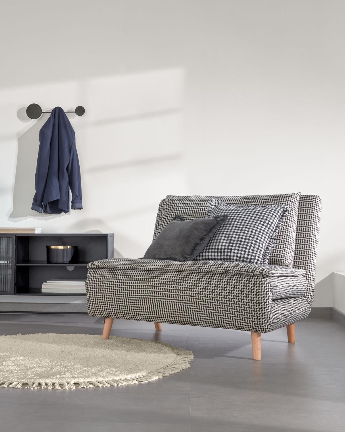 Wandhaken Vianela aus schwarzem Metall 41 x 10 cm in Schwarz präsentiert im Onlineshop von KAQTU Design AG. Kleiderhaken ist von Kave Home
