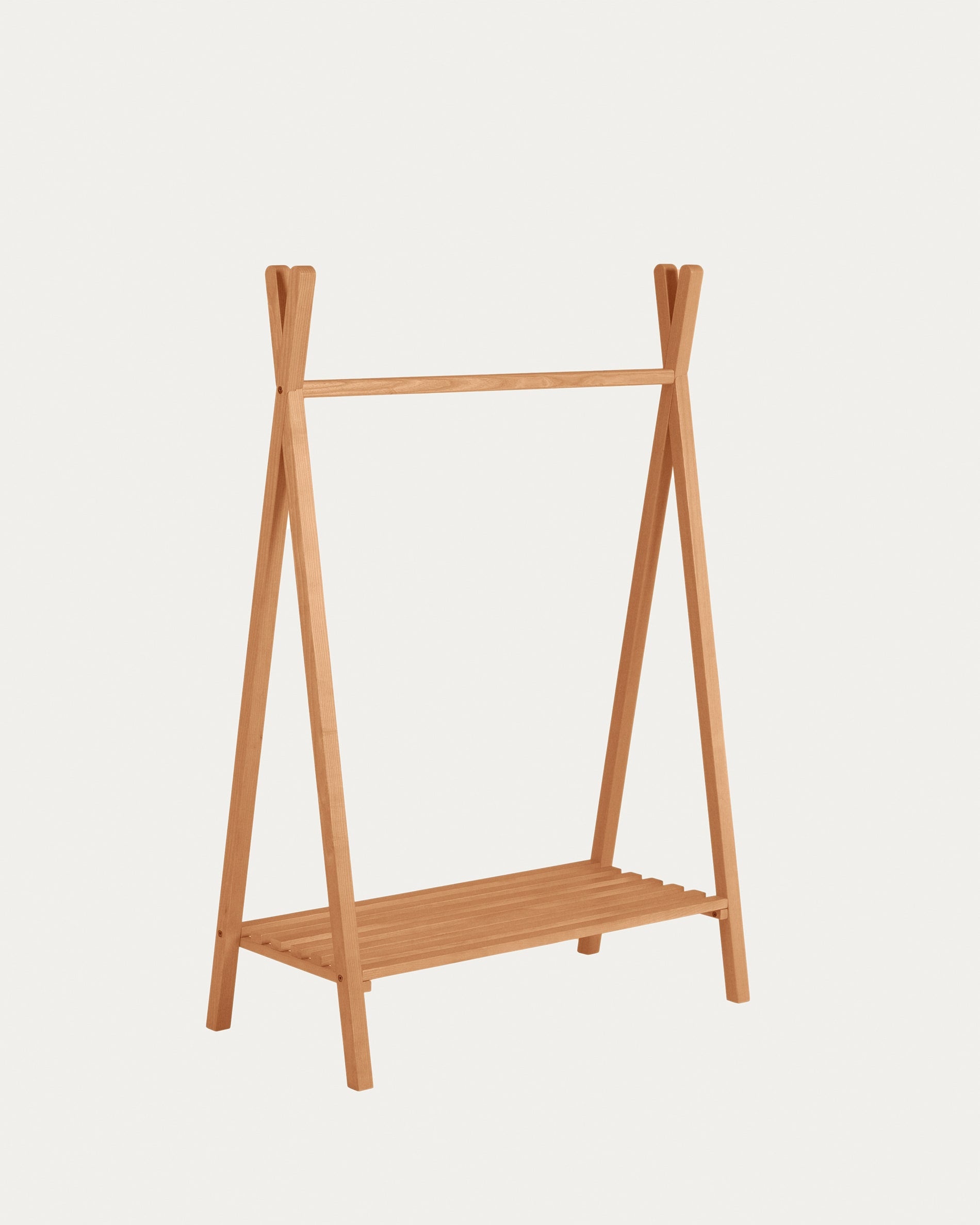 Stilvoller Tipi-Kleiderständer aus massivem Buchenholz, 148 x 50 cm, ideal für Kinderzimmer oder moderne Wohnräume.