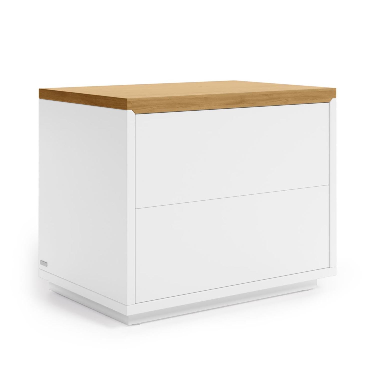 Eleganter Abilen Nachttisch von Kave Home: Eichenfurnier, weisse Schubladen, umweltfreundlich, stilvoller Stauraum.