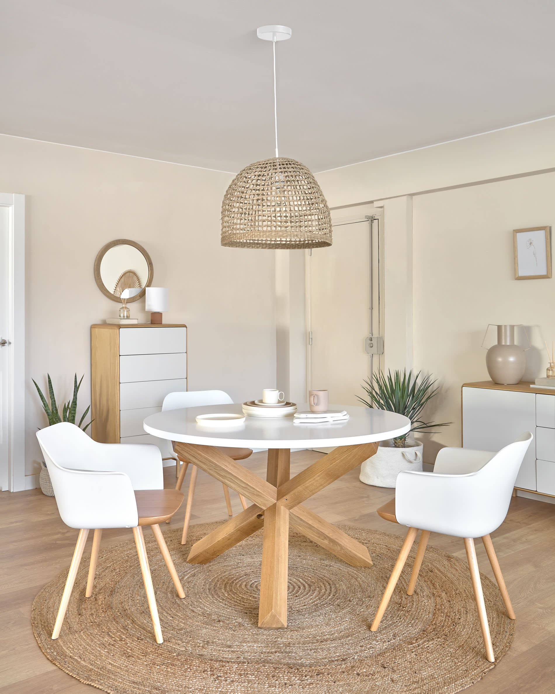 Alum round mirror made of solid mindi wood, 50 cm