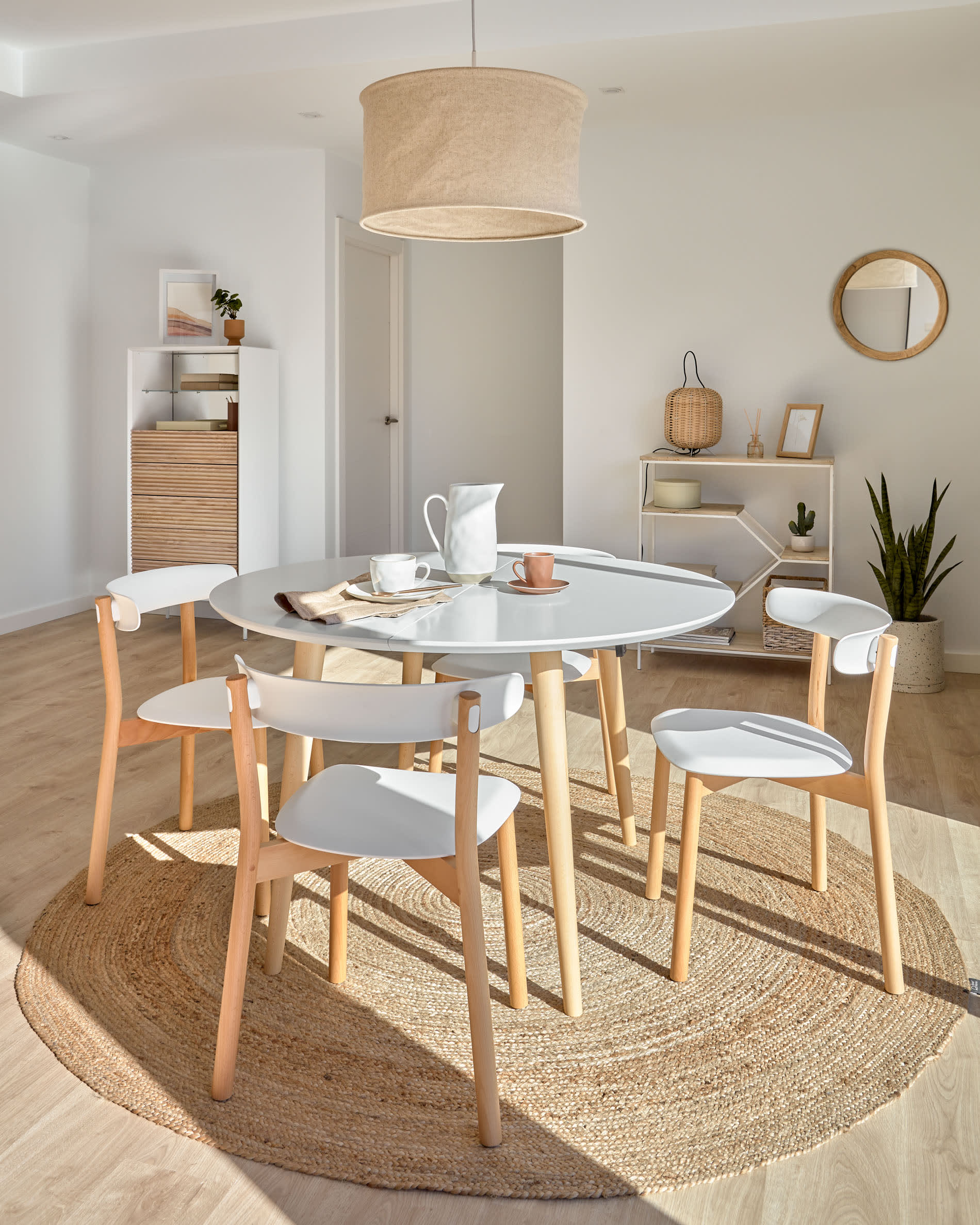 Alum round mirror made of solid mindi wood, 50 cm