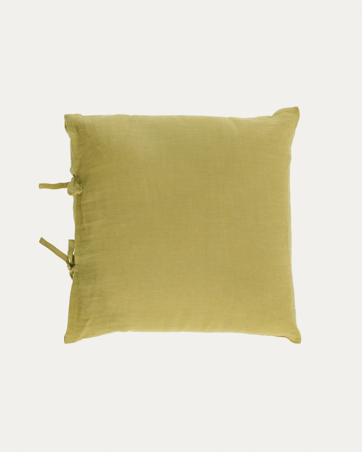 Tazu Kissenbezug 100% Leinen in grün 45 x 45 cm in Grün präsentiert im Onlineshop von KAQTU Design AG. Deko Kissenbezug ist von Kave Home
