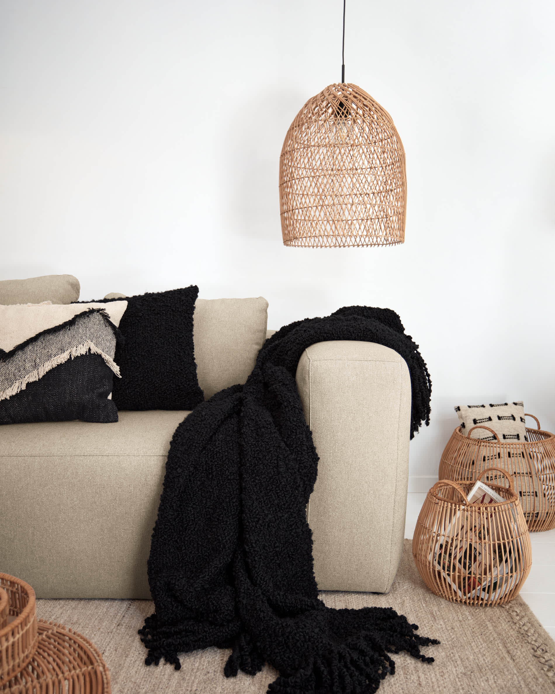 Carime Teppich beige 160x230 cm von Kave Home, modern und elegant, ideal für ein stilvolles und gemütliches Wohnambiente.