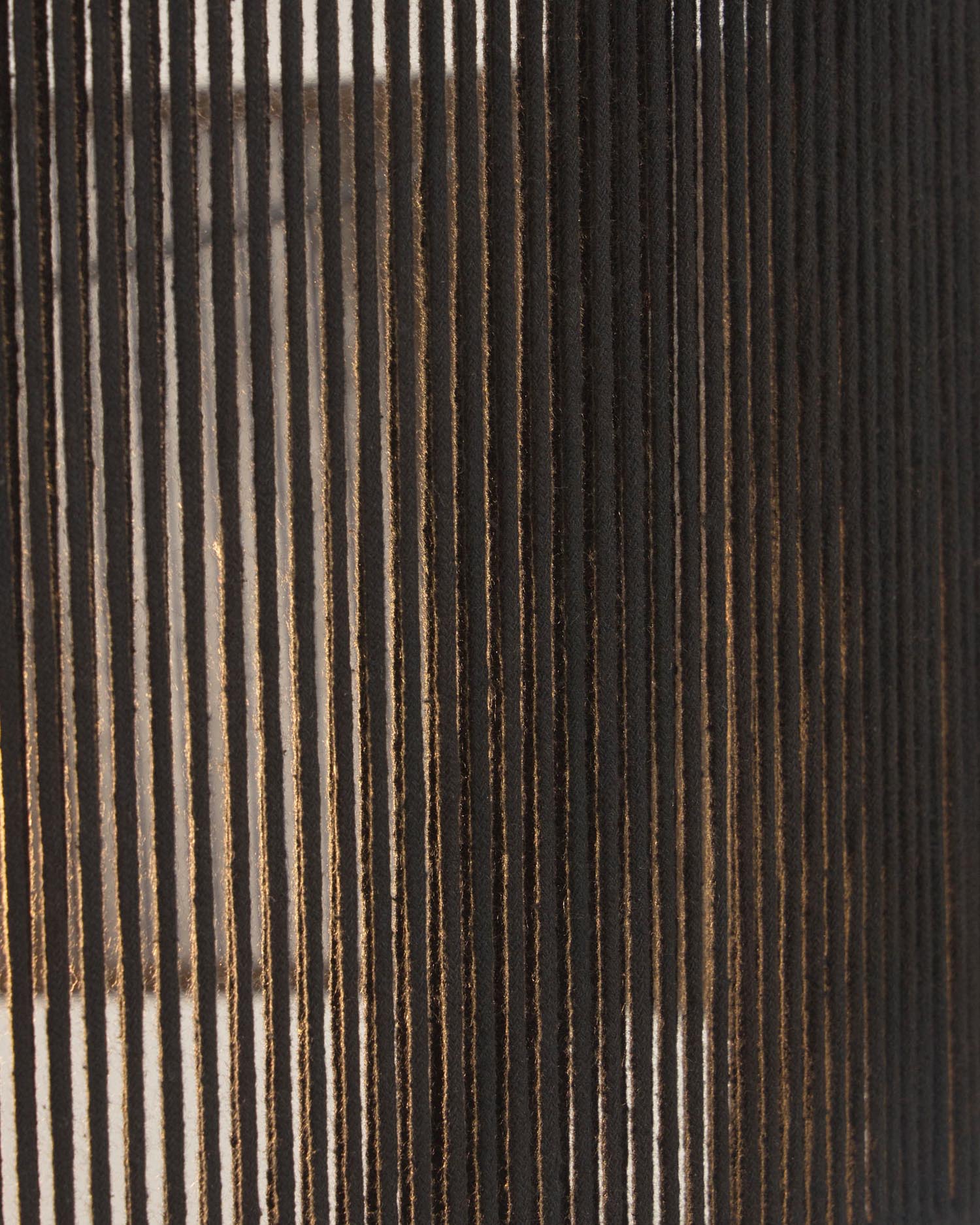 Eleganter Cantia Lampenschirm aus Baumwolle in Schwarz, Ø 47 cm. Ideal für stilvolle Akzente und warmes Licht in jedem Raum.