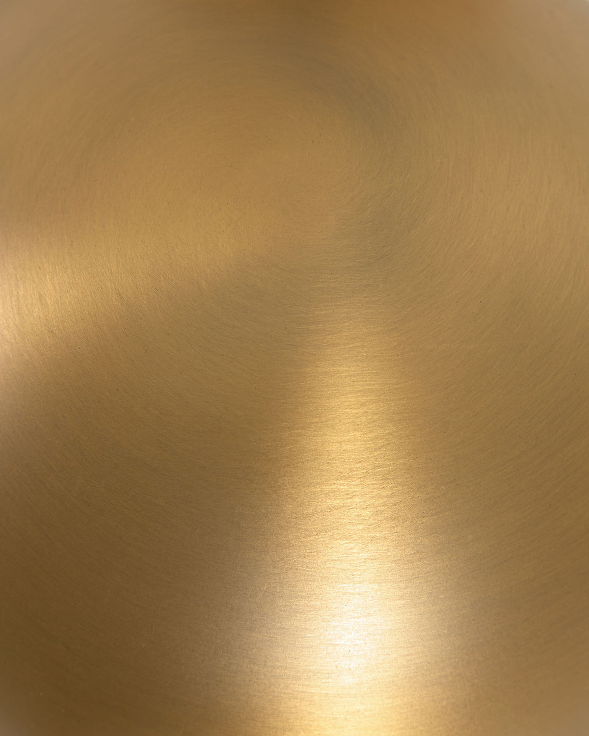 Lonela Wandleuchte aus Metall mit Messing-Finish in Gold präsentiert im Onlineshop von KAQTU Design AG. Wandleuchte ist von Kave Home