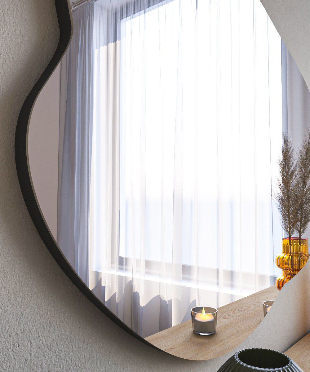 Ohho - Black in Schwarz präsentiert im Onlineshop von KAQTU Design AG. Spiegel ist von Hanah Home