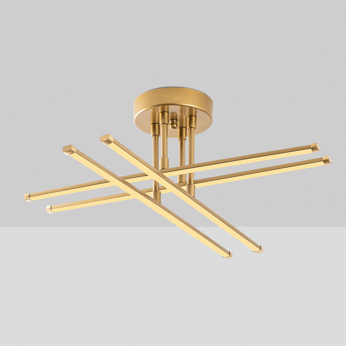 Exhaust Deckenleuchte - Gold in Gold präsentiert im Onlineshop von KAQTU Design AG. Deckenleuchte ist von Opviq