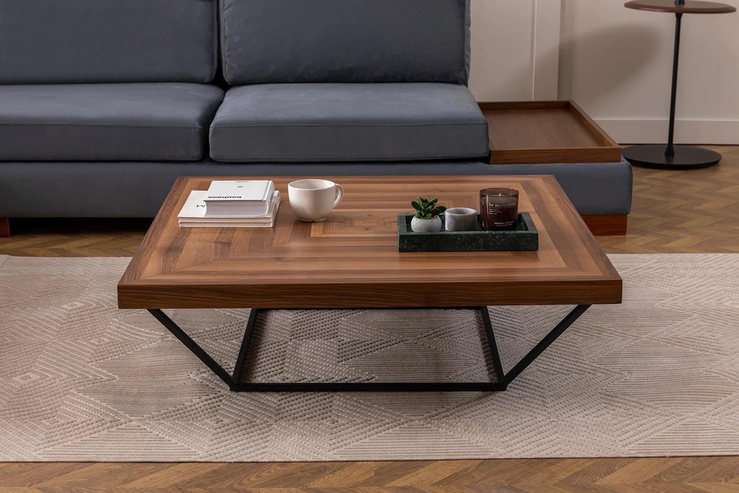 Cora - Walnut in Walnuss präsentiert im Onlineshop von KAQTU Design AG. Beistelltisch ist von Hanah Home