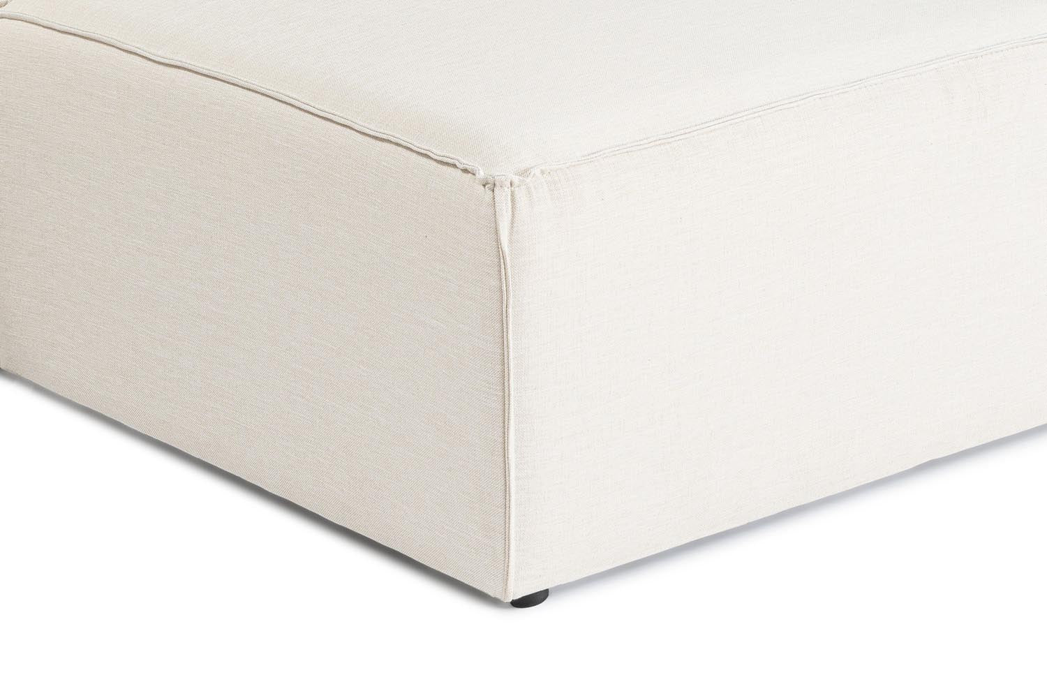 Frida 4 - Ecru in Ecru präsentiert im Onlineshop von KAQTU Design AG. Ecksofa ist von Atelier Del Sofa