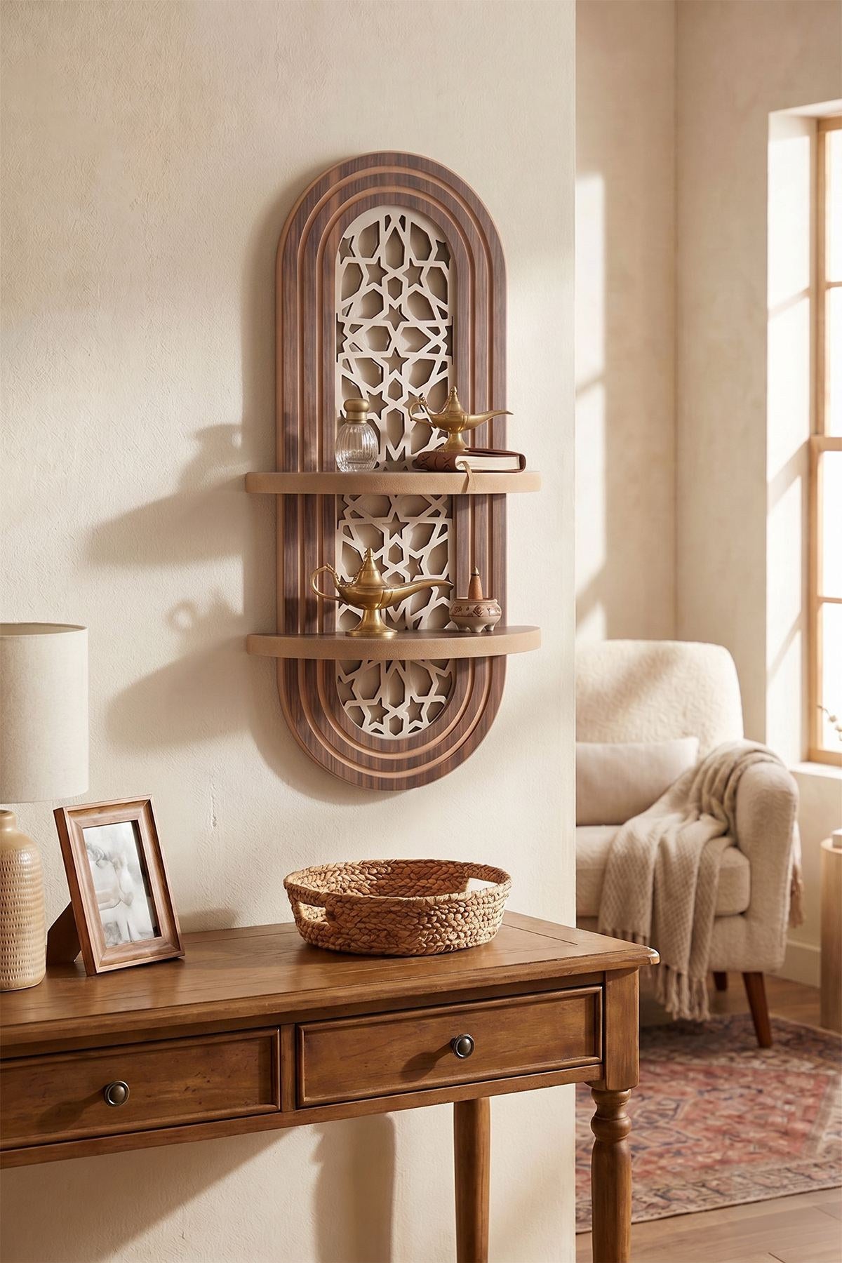 Wandregal aus MDF in Wenge-Farbe, rechteckige Form, Masse 26x13x70 cm, montiert an weisser Wand, dekorative Ablagefläche