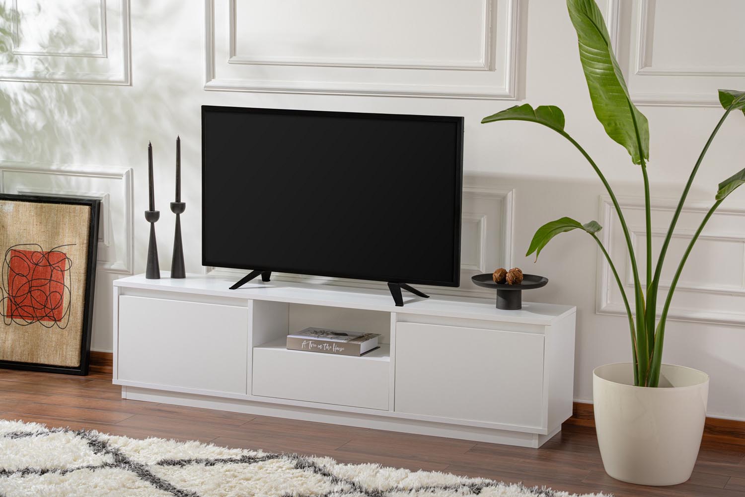Vanguard - Natural White in Natürliches Weiss präsentiert im Onlineshop von KAQTU Design AG. Sideboard ist von Nordure