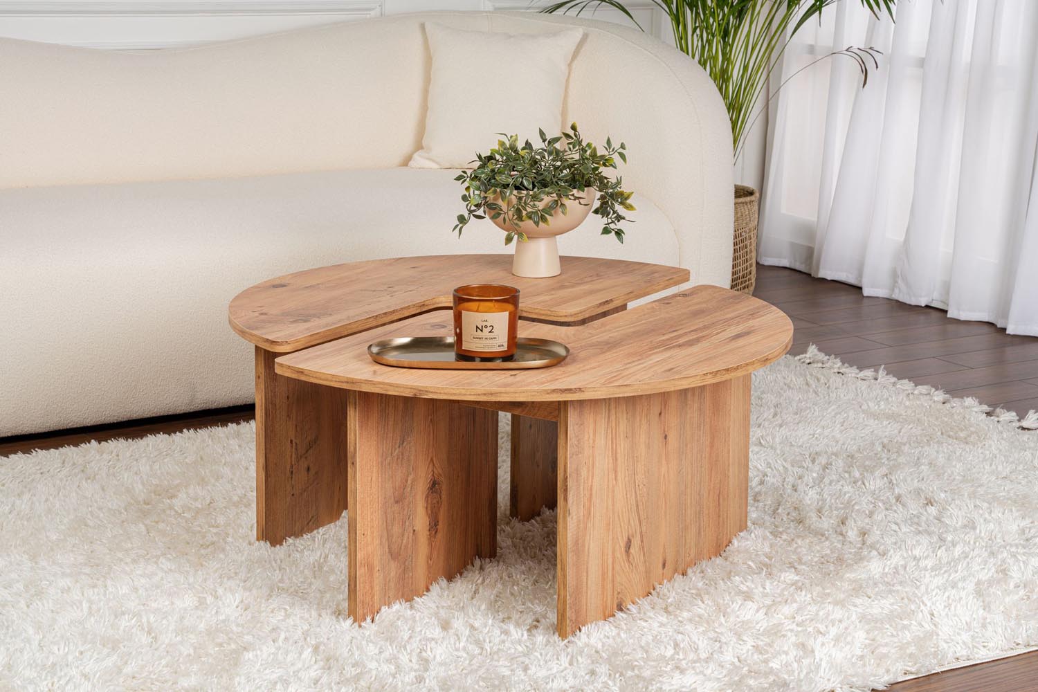 Moira - Atlantic Pine in Atlantische Kiefer präsentiert im Onlineshop von KAQTU Design AG. Beistelltisch ist von Nordure