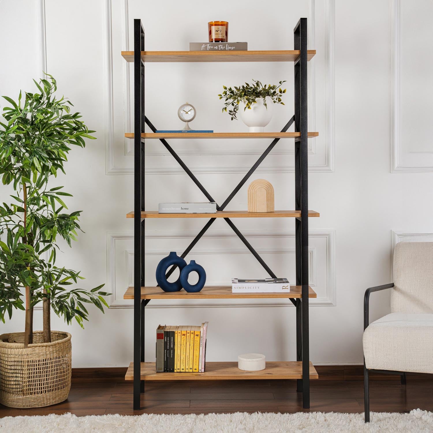 Elysian - Atlantic Pine, Black in Atlantische Kiefer Schwarz präsentiert im Onlineshop von KAQTU Design AG. Bücherregal ist von Nordure