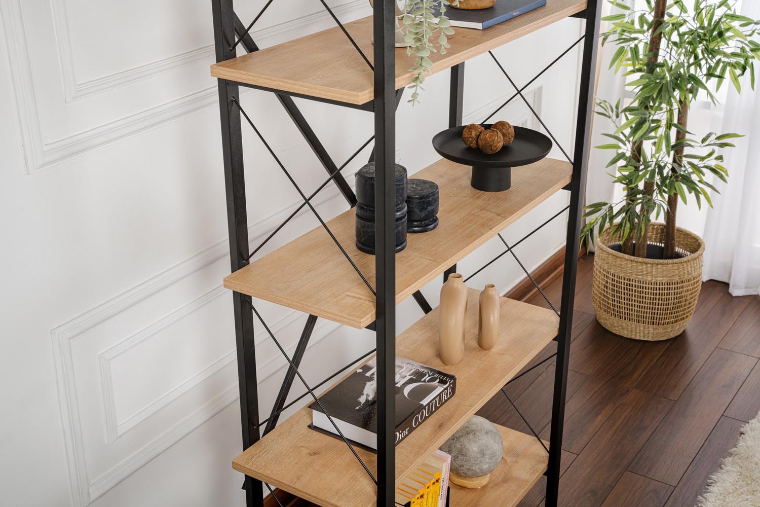 Elysian - Oak, Black in Eiche Schwarz präsentiert im Onlineshop von KAQTU Design AG. Bücherregal ist von Nordure