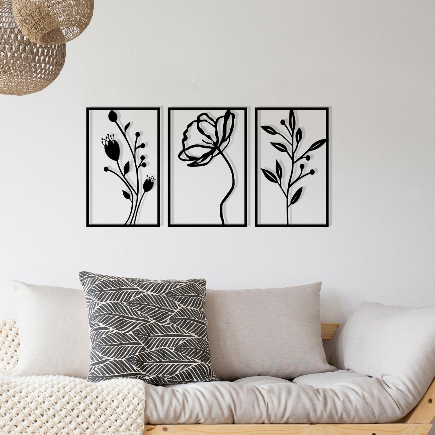 Flowers in Schwarz präsentiert im Onlineshop von KAQTU Design AG. Wanddeko ist von Wallity