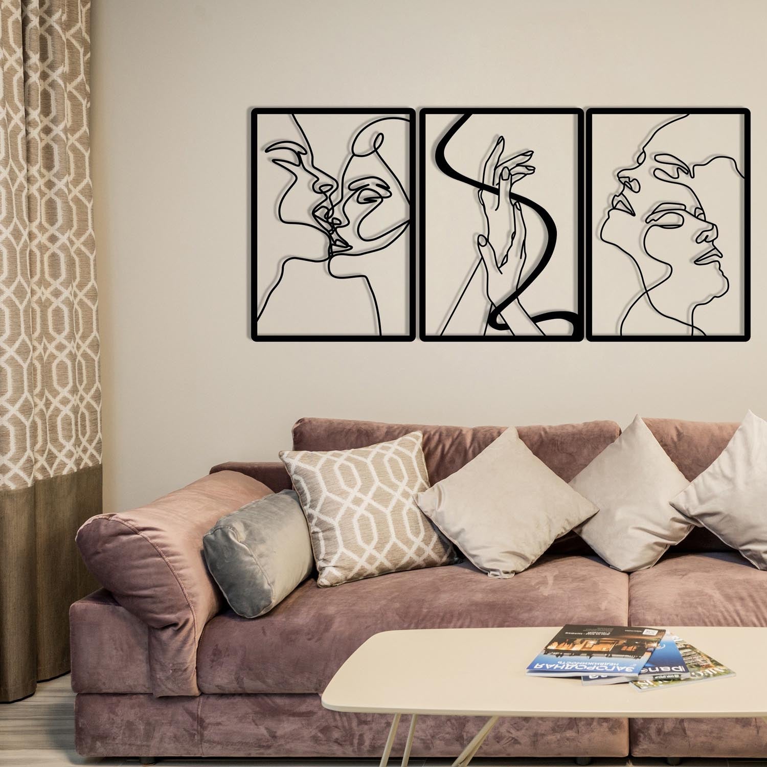 The Unity Of Love in Schwarz präsentiert im Onlineshop von KAQTU Design AG. Wanddeko ist von Wallity