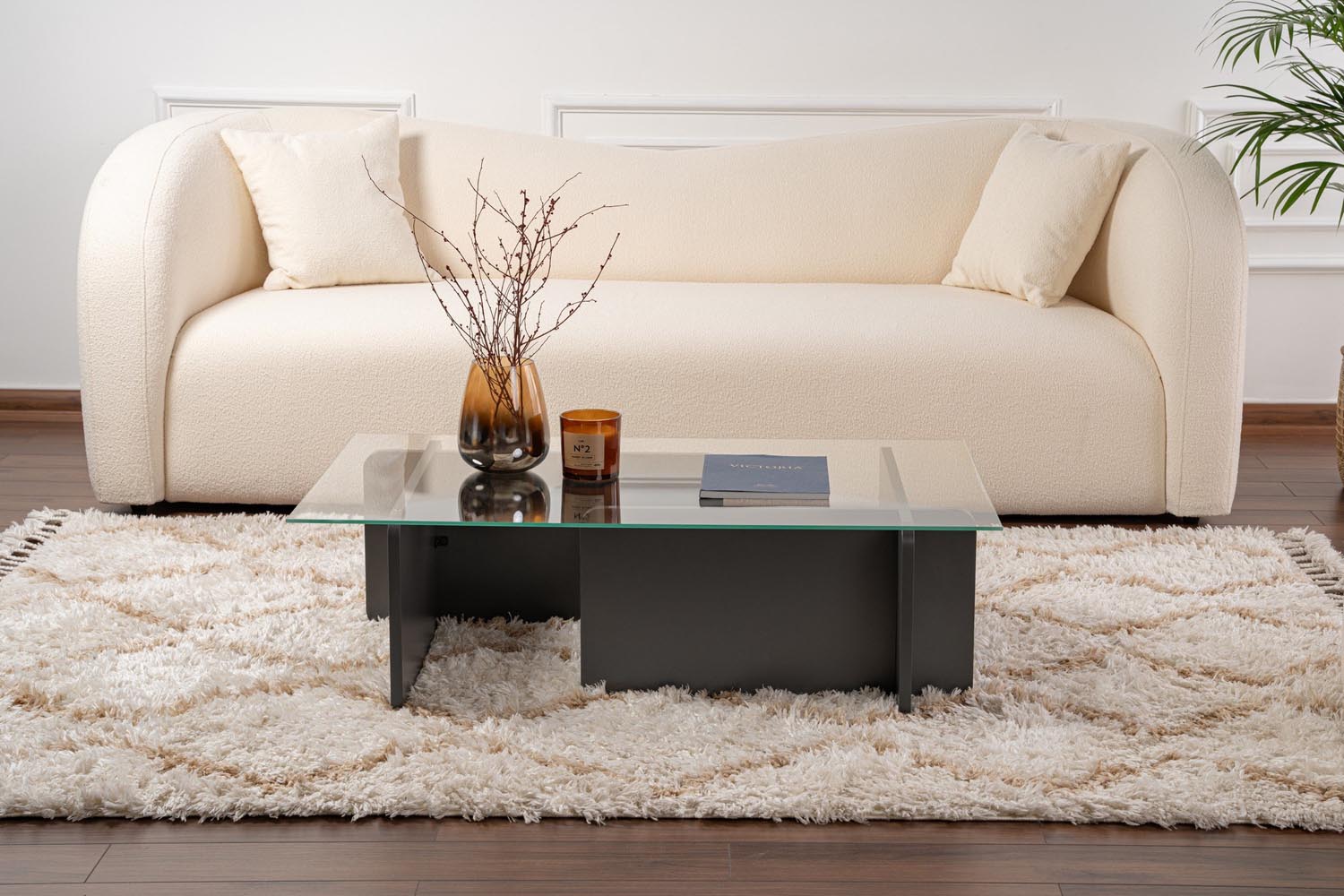 Flavio - Anthracite in Anthrazit präsentiert im Onlineshop von KAQTU Design AG. Beistelltisch ist von Nordure