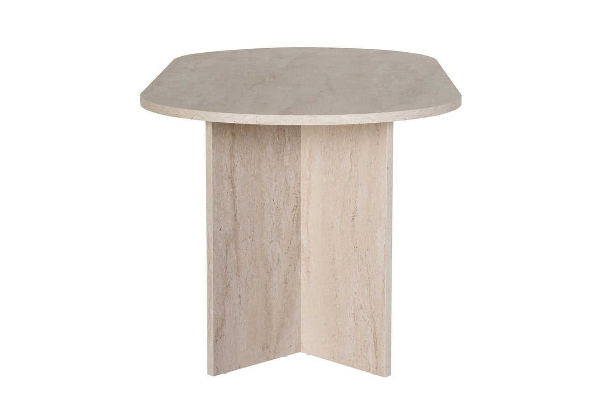 Foto des Sablin Esstisch in Travertin von Nordure, rechteckige Tischplatte aus melaminbeschichteter Spanplatte mit Marmor-Optik in Beige.