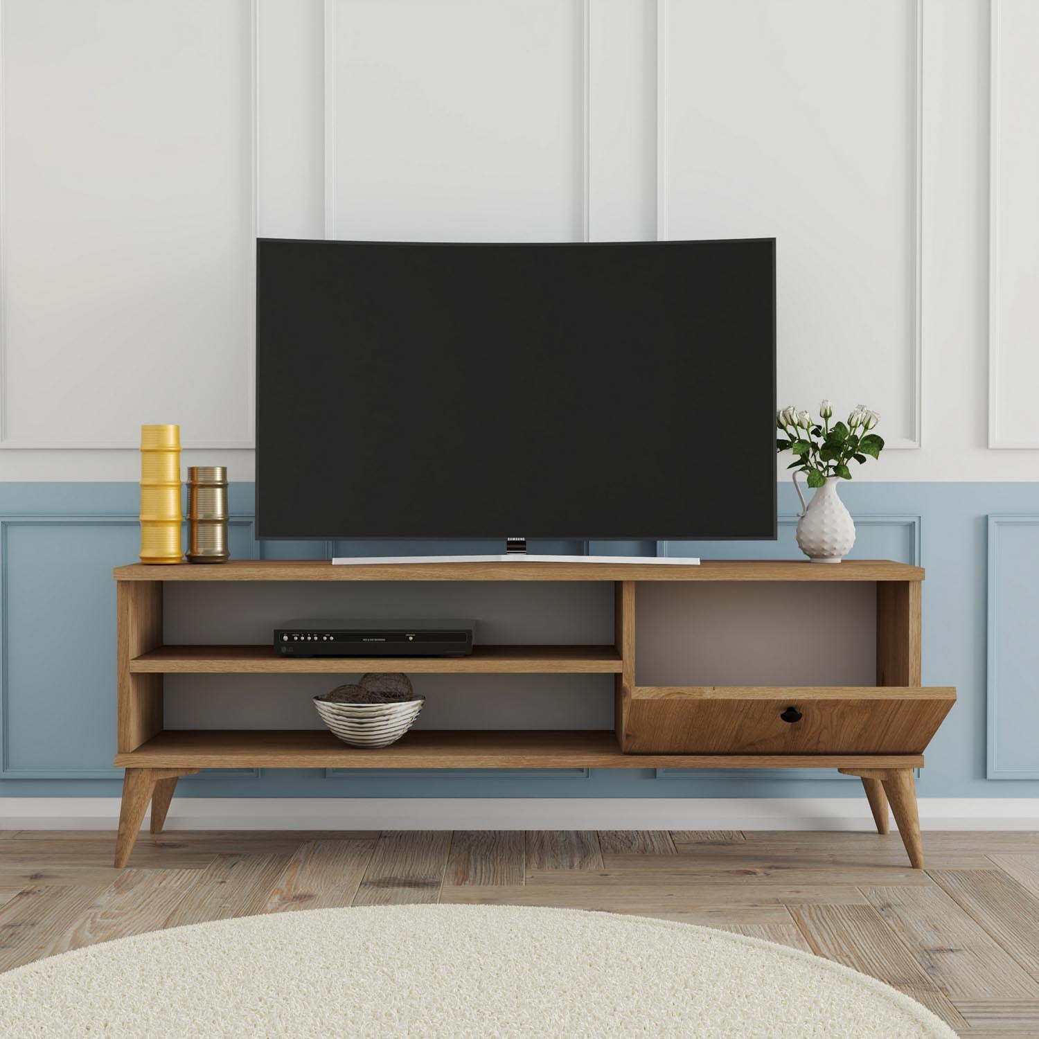 Retro 1562 in Eiche präsentiert im Onlineshop von KAQTU Design AG. Sideboard ist von Hanah Home