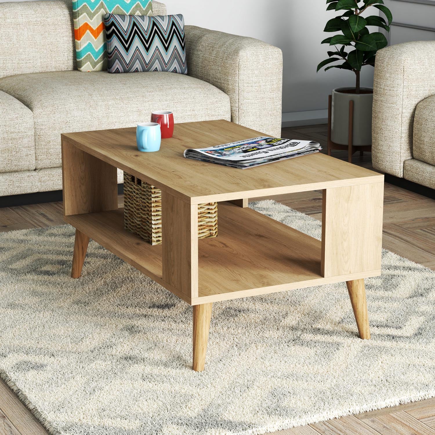 City 2028 in Eiche präsentiert im Onlineshop von KAQTU Design AG. Beistelltisch ist von Hanah Home