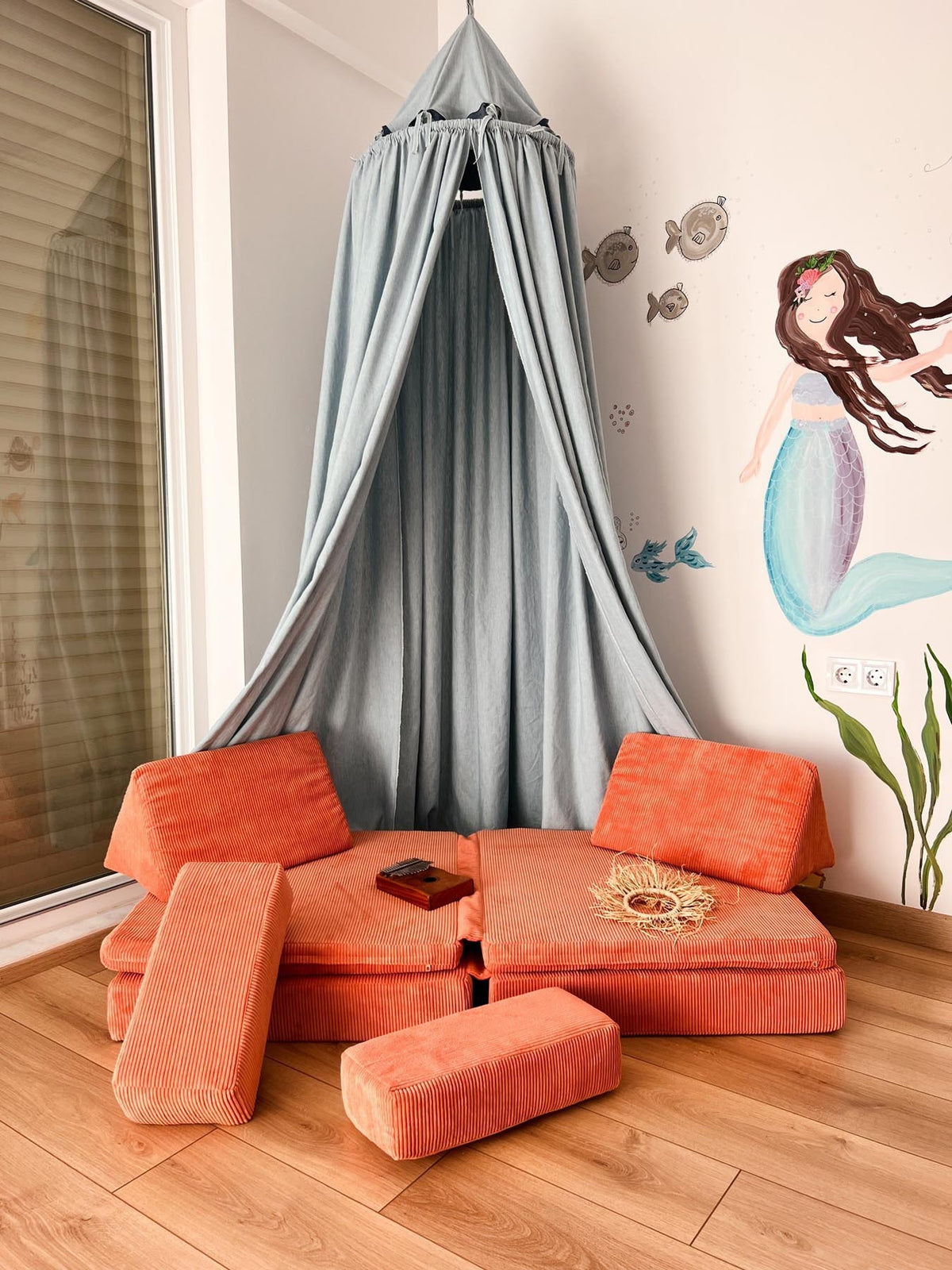 Puzzle Bettsofa - Orange in Orange präsentiert im Onlineshop von KAQTU Design AG. Bettsofa ist von Atelier Del Sofa
