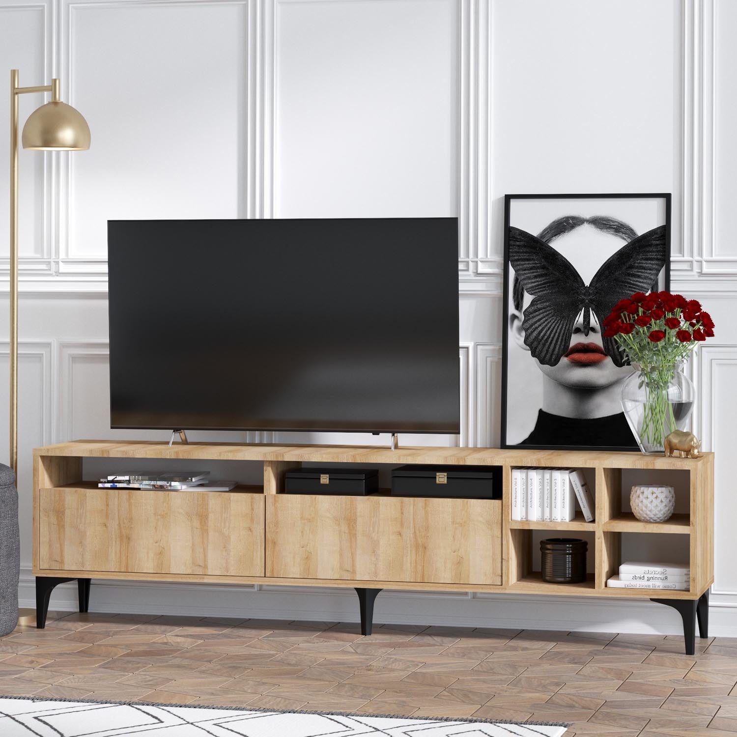 Eva in Eiche präsentiert im Onlineshop von KAQTU Design AG. Sideboard ist von Hanah Home
