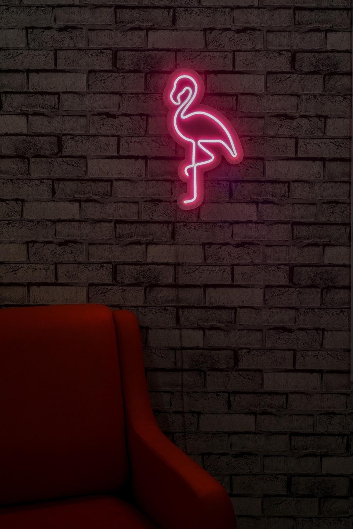 Flamingo - Pink in Rosa präsentiert im Onlineshop von KAQTU Design AG. Wandleuchte ist von Wallity