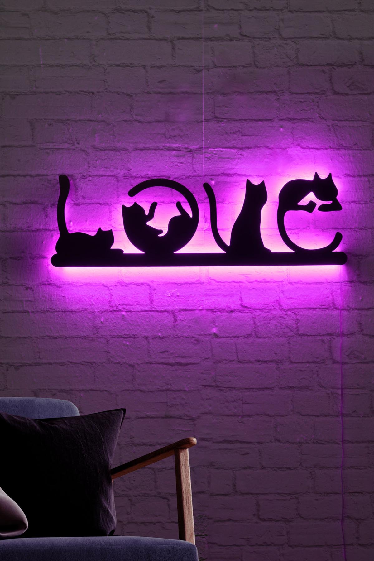 Cat Love Wandleuchte - Rosa in Rosa präsentiert im Onlineshop von KAQTU Design AG. Wandleuchte ist von Wallity