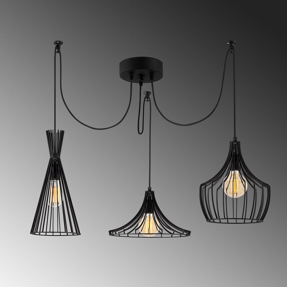 Mezopotamya Pendellampe - Schwarz in Schwarz präsentiert im Onlineshop von KAQTU Design AG. Pendelleuchte ist von Opviq