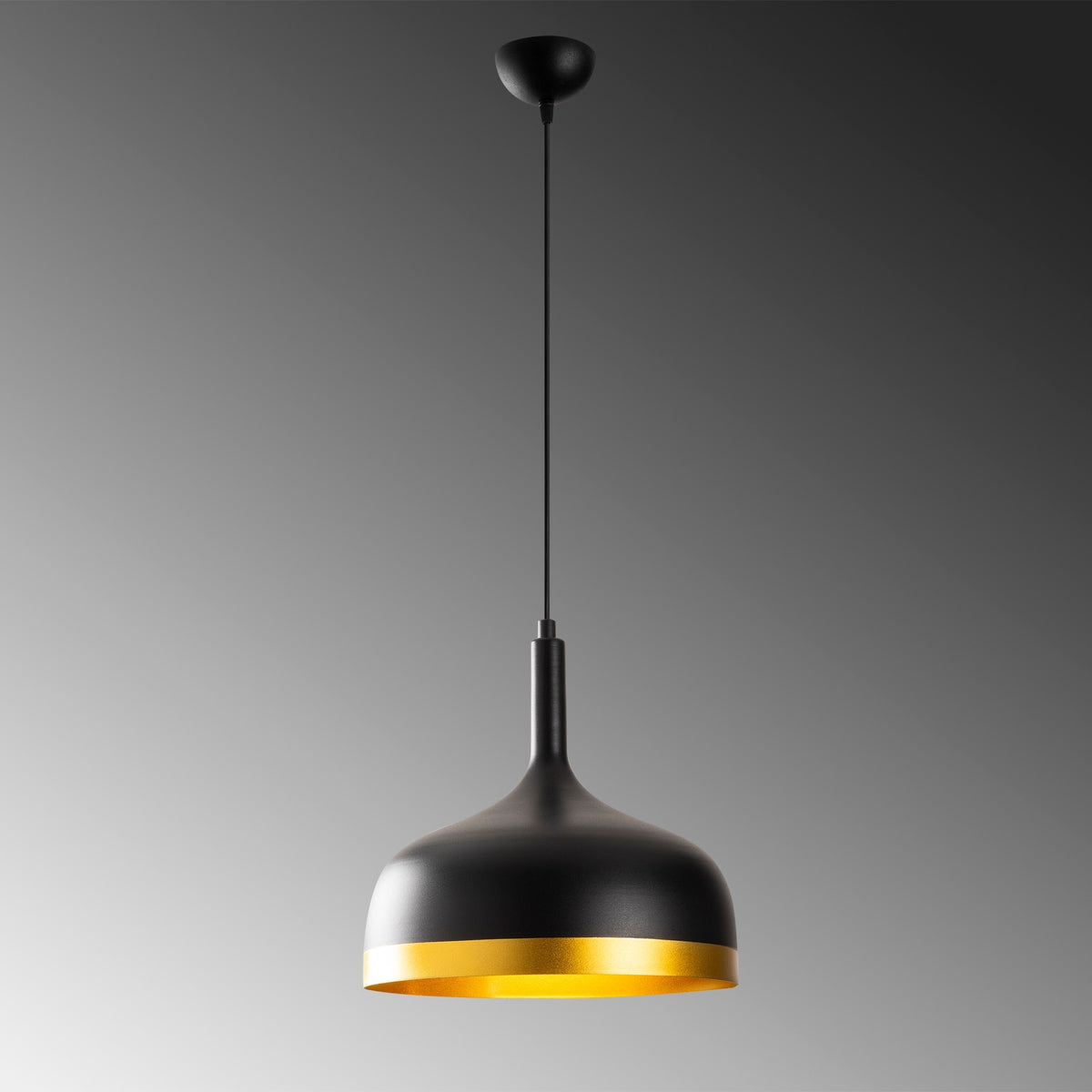 Sivani Pendellampe - Schwarz Gold in Schwarz Gold präsentiert im Onlineshop von KAQTU Design AG. Pendelleuchte ist von Opviq