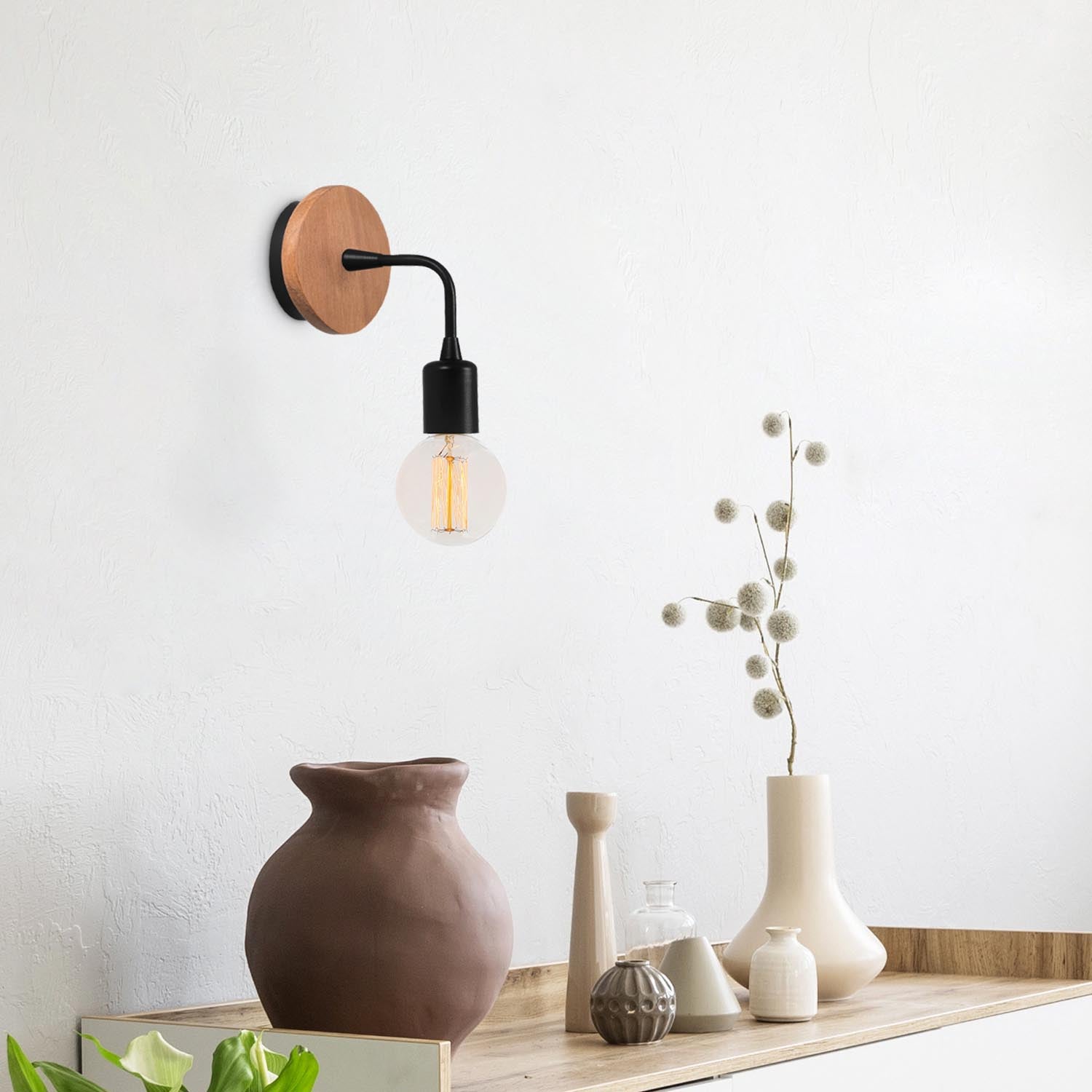 Dartini - MR - 735 in Schwarz präsentiert im Onlineshop von KAQTU Design AG. Wandleuchte ist von Opviq