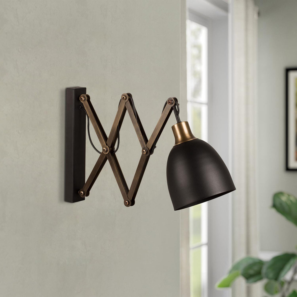 Sivani Wandleuchte - Schwarz Vintage in Schwarz Vintage präsentiert im Onlineshop von KAQTU Design AG. Wandleuchte ist von Opviq