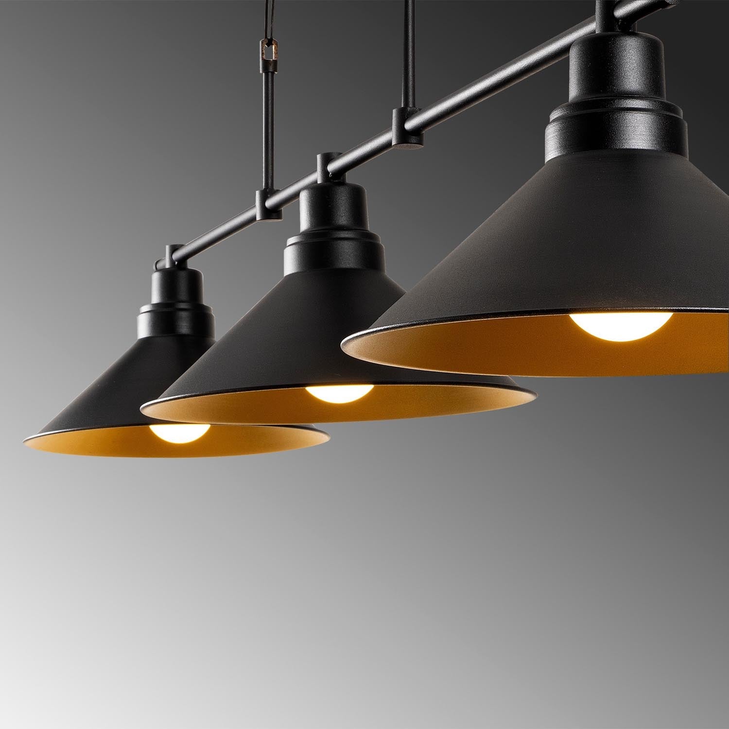 Sivani - MR - 835 in Schwarz präsentiert im Onlineshop von KAQTU Design AG. Pendelleuchte ist von Opviq