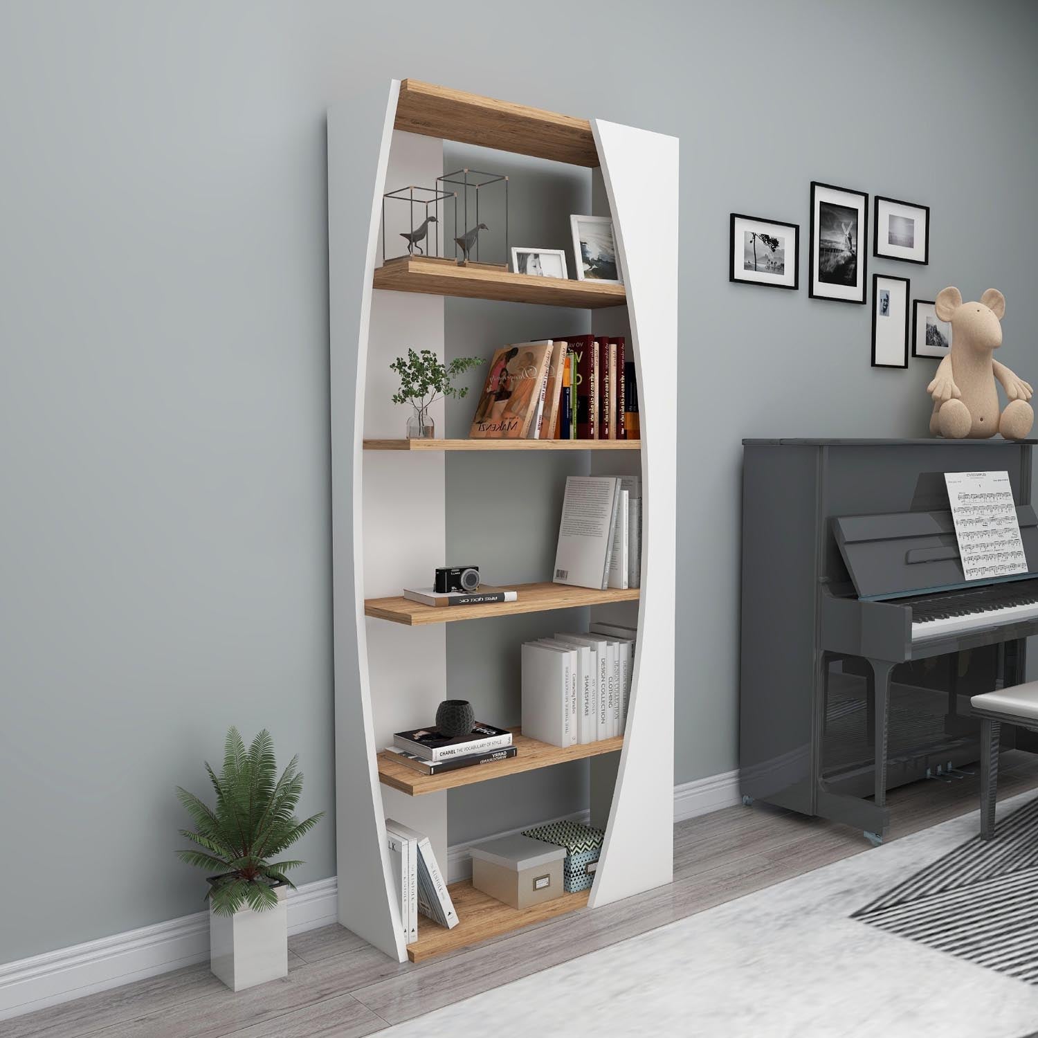 Selge - Atlantic Pine, White in Atlantische Kiefer Weiss präsentiert im Onlineshop von KAQTU Design AG. Bücherregal ist von Hanah Home