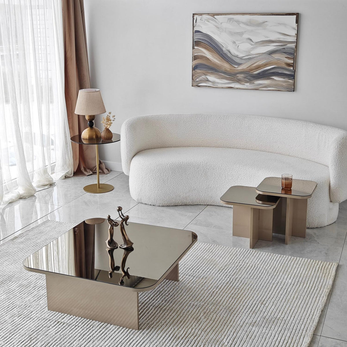 Jazz Sofatisch - Beige
 Bronze in Beige / Bronze präsentiert im Onlineshop von KAQTU Design AG. Couchtisch ist von Hanah Home
