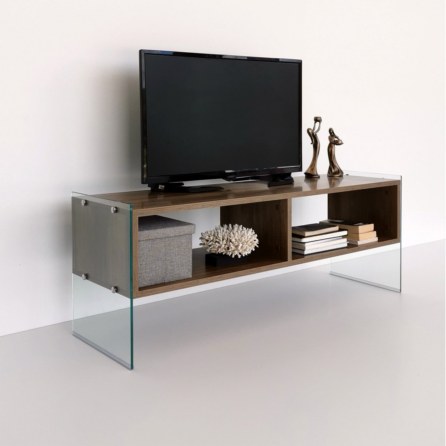 TV404 in Walnuss präsentiert im Onlineshop von KAQTU Design AG. Sideboard ist von Hanah Home