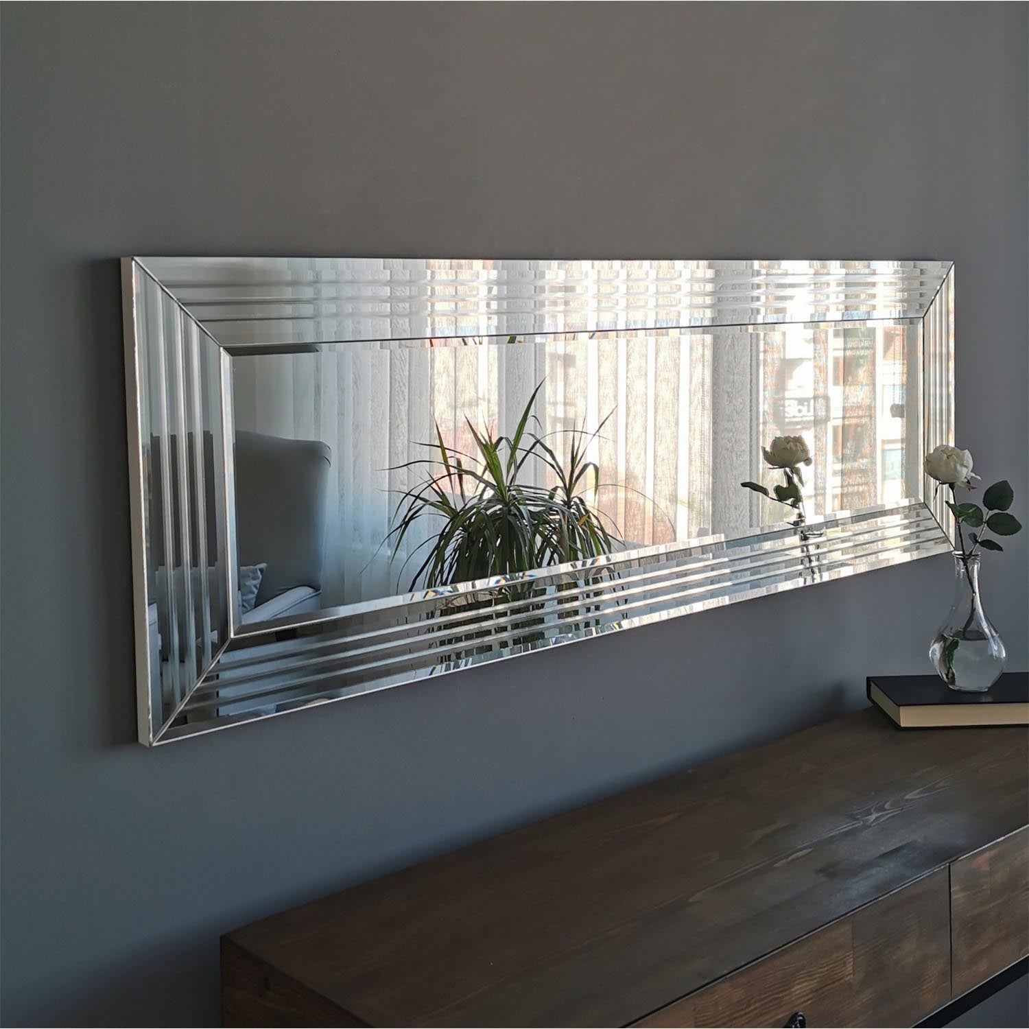 A301Y in Silber präsentiert im Onlineshop von KAQTU Design AG. Spiegel ist von Hanah Home
