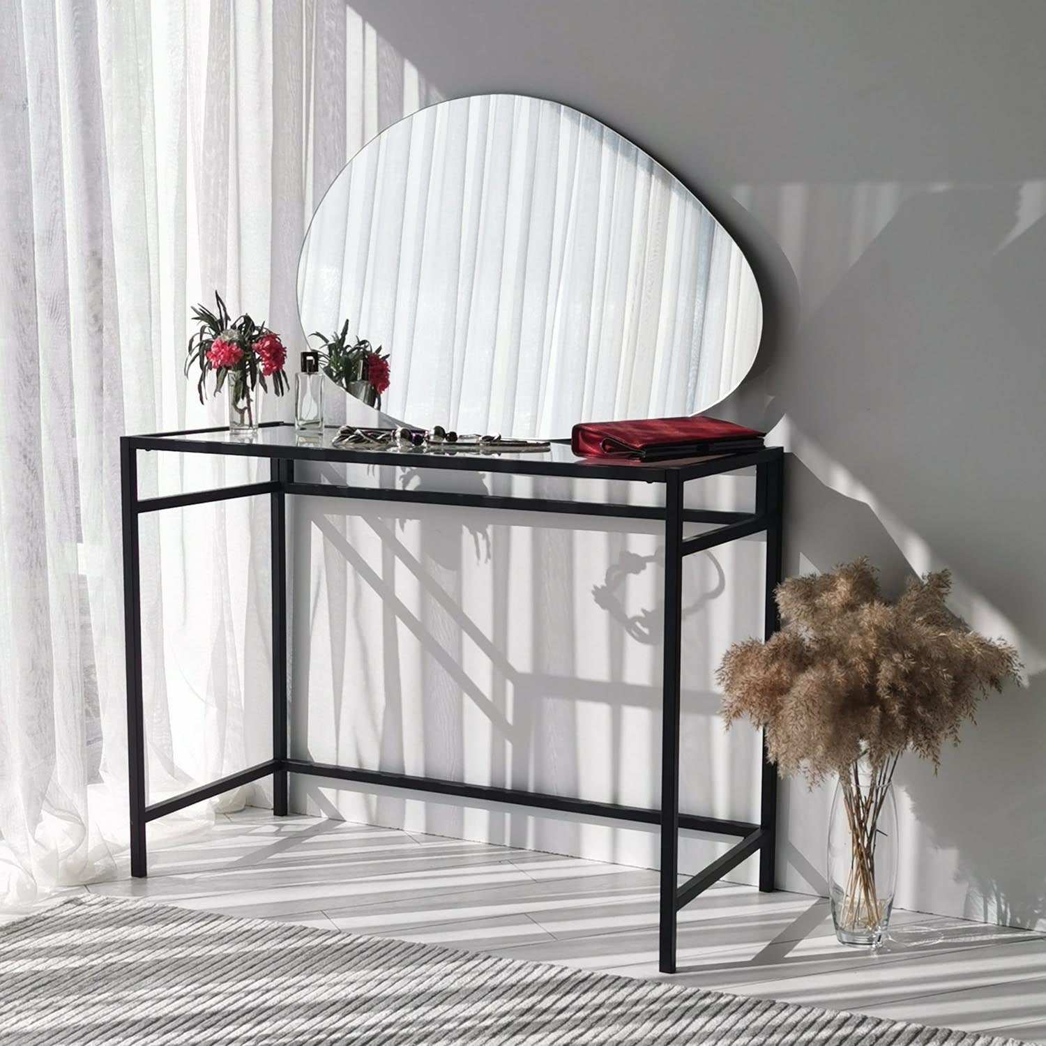 Porto Ayna 90x60 cm in Weiss präsentiert im Onlineshop von KAQTU Design AG. Spiegel ist von Hanah Home