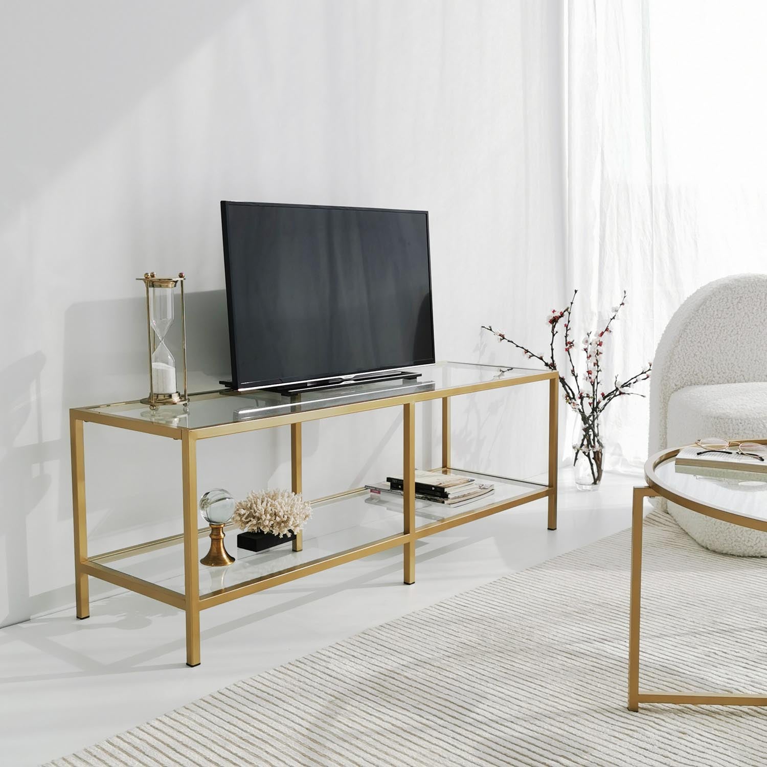 Basic Gold TV501 in Gold präsentiert im Onlineshop von KAQTU Design AG. Sideboard ist von Hanah Home