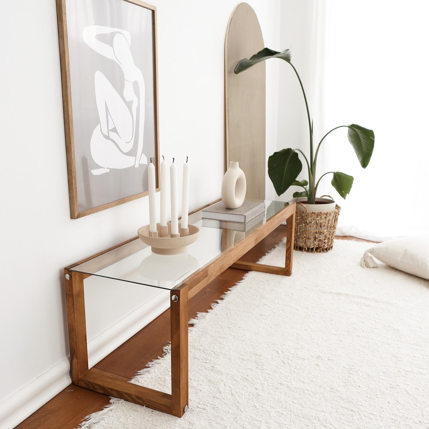 Via - Wooden in Holz präsentiert im Onlineshop von KAQTU Design AG. Sideboard ist von Hanah Home