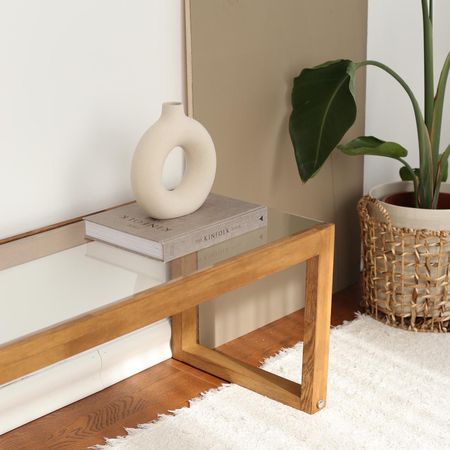 Via - Wooden in Holz präsentiert im Onlineshop von KAQTU Design AG. Sideboard ist von Hanah Home