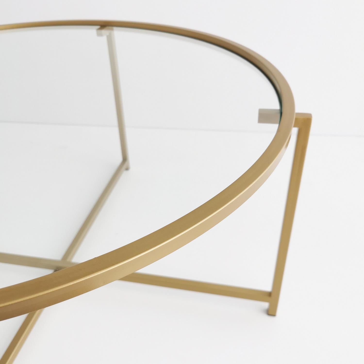 Gold Sun S404 in Gold präsentiert im Onlineshop von KAQTU Design AG. Beistelltisch ist von Hanah Home