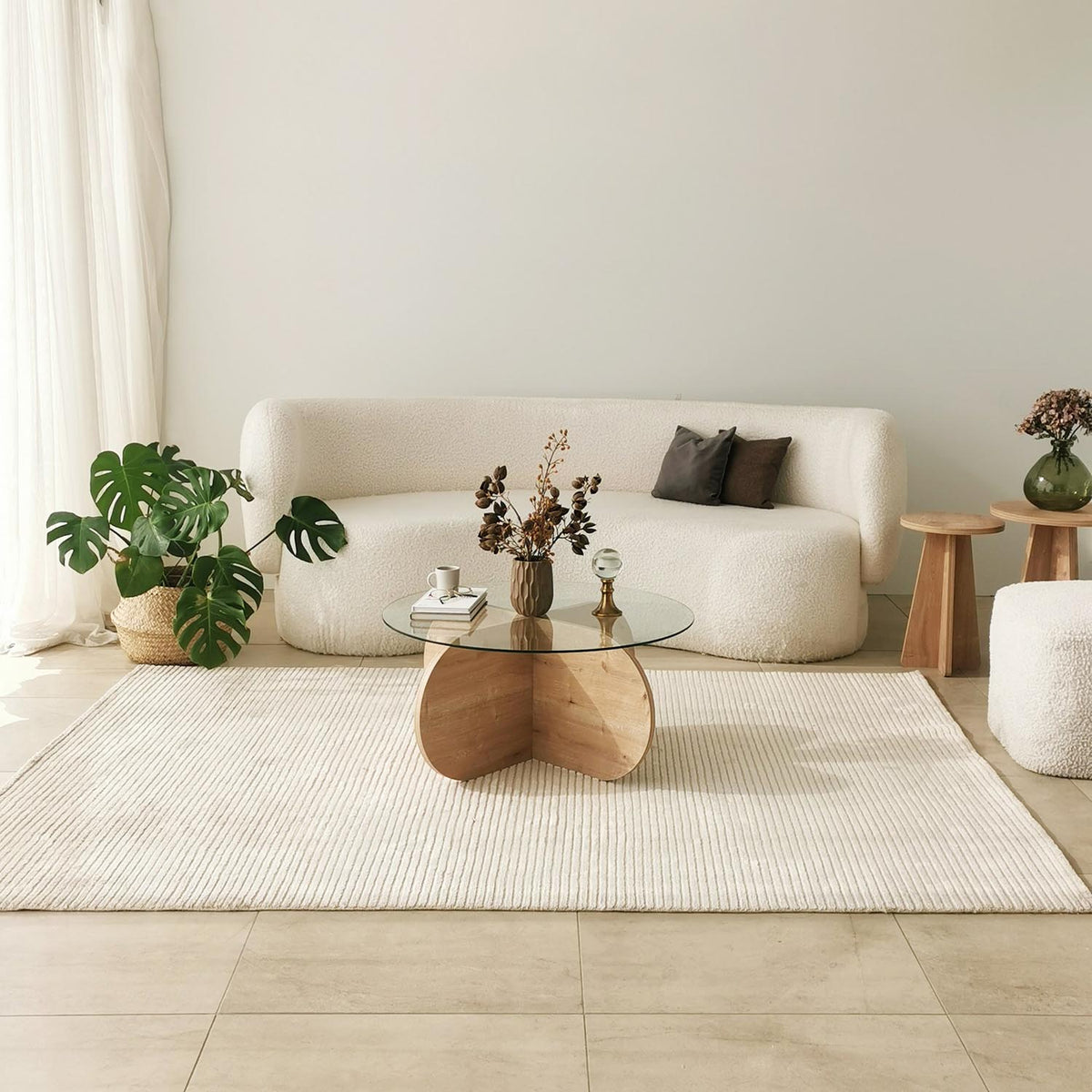 Bubble Sofatisch - Saphir- Eiche in Saphir- Eiche präsentiert im Onlineshop von KAQTU Design AG. Couchtisch ist von Hanah Home