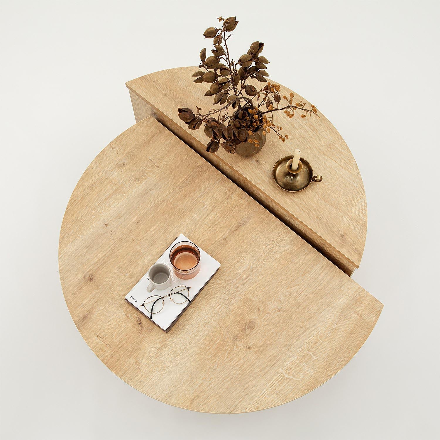 Podium - Sapphire Oak in Saphir- Eiche präsentiert im Onlineshop von KAQTU Design AG. Beistelltisch ist von Hanah Home
