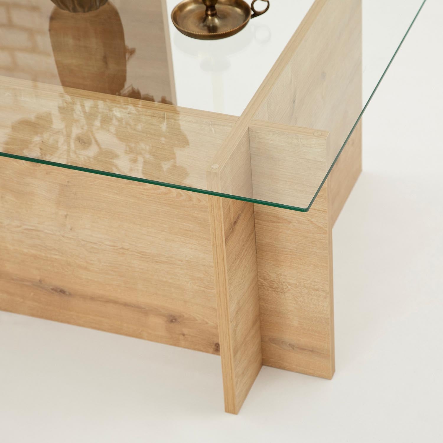 Escape - Sapphire Oak in Saphir- Eiche präsentiert im Onlineshop von KAQTU Design AG. Beistelltisch ist von Hanah Home