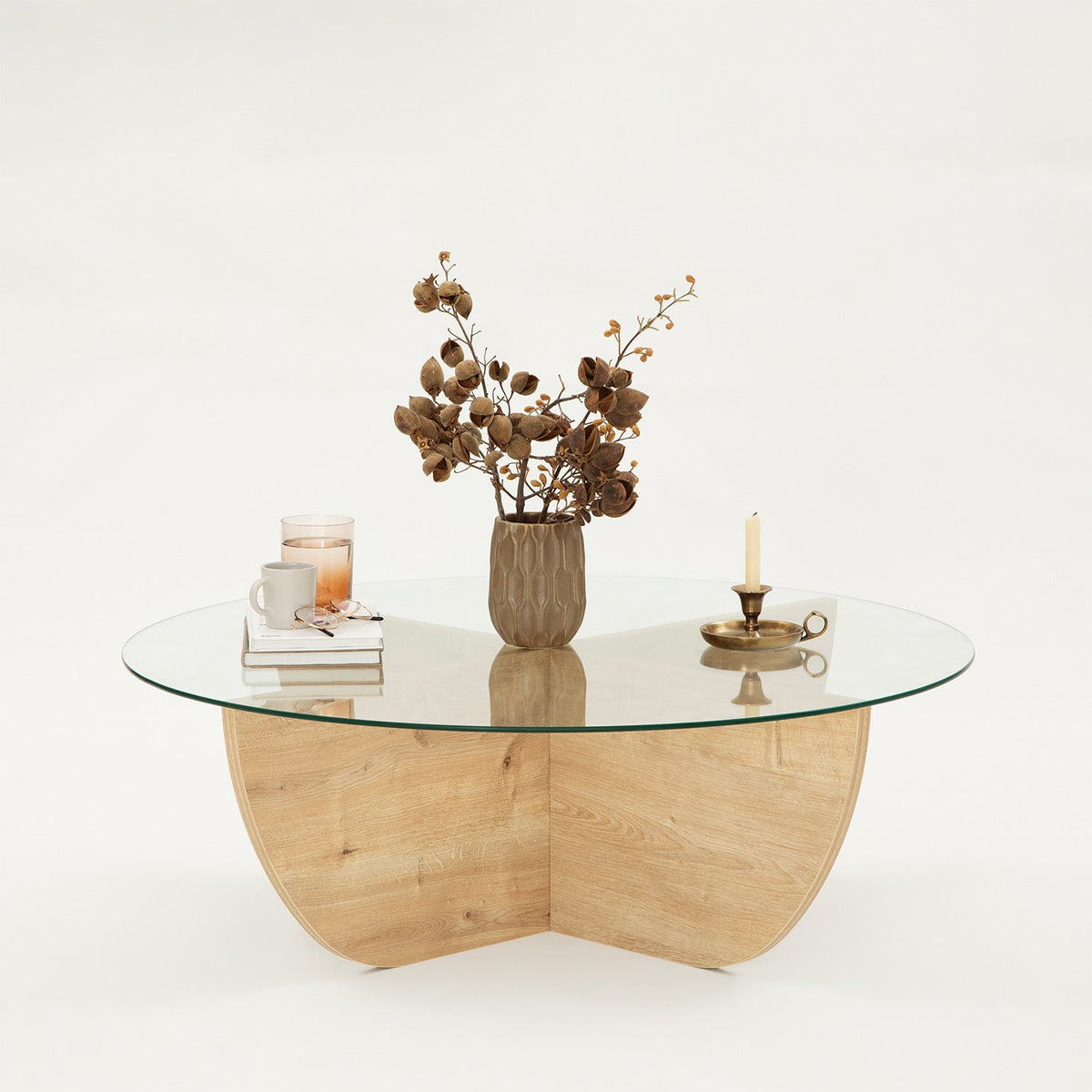 Lily Sofatisch - Saphir- Eiche in Saphir- Eiche präsentiert im Onlineshop von KAQTU Design AG. Couchtisch ist von Hanah Home