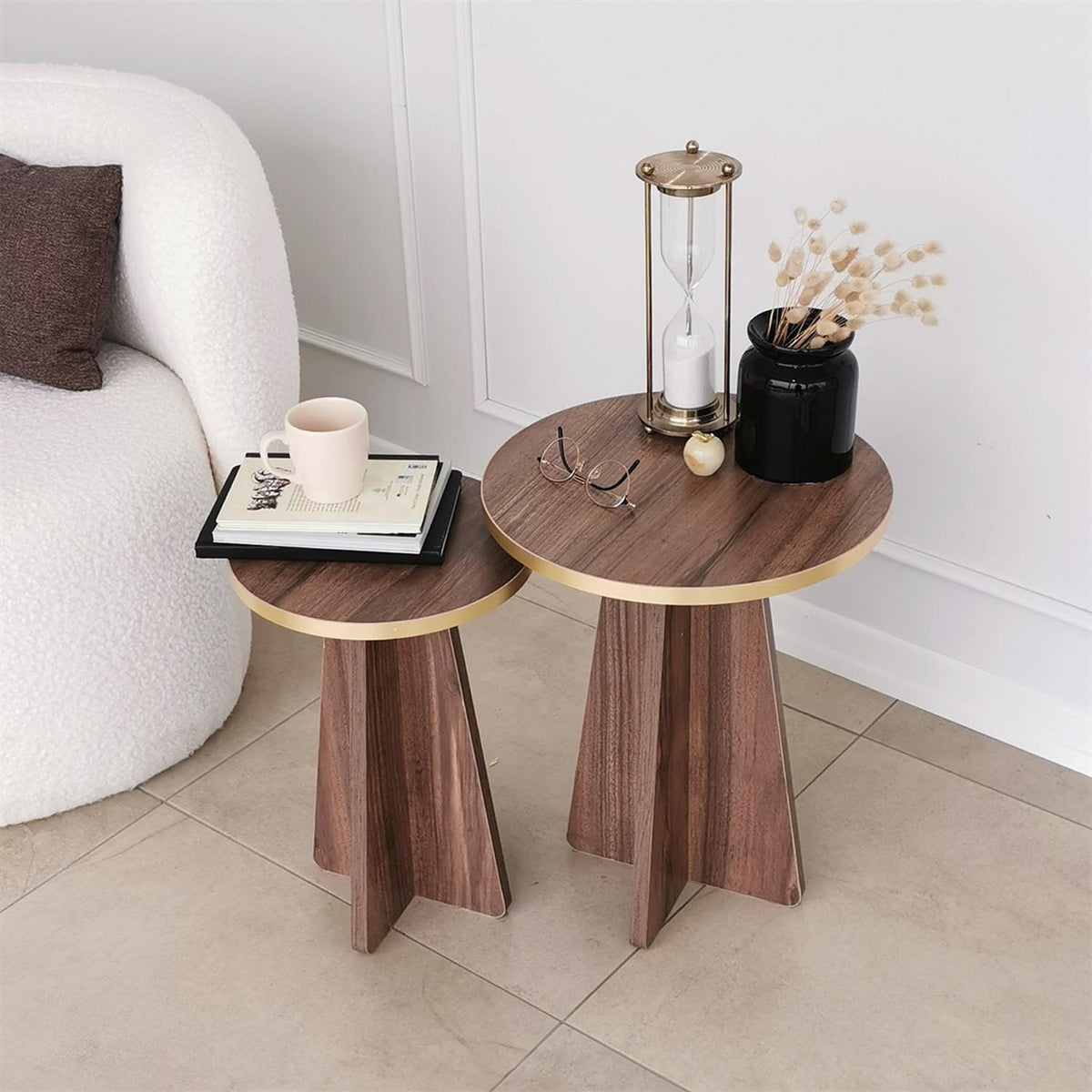 Mushroom 2 Sofatisch - Gold
 Walnuss in Gold / Walnuss präsentiert im Onlineshop von KAQTU Design AG. Beistelltisch ist von Hanah Home
