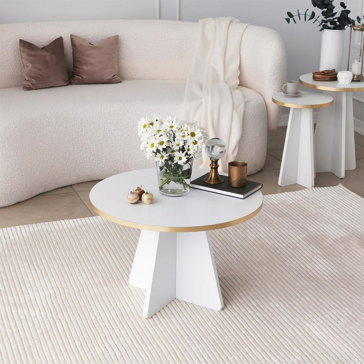Mushroom Sofatisch - Gold
 Weiss in Gold / Weiss präsentiert im Onlineshop von KAQTU Design AG. Couchtisch ist von Hanah Home
