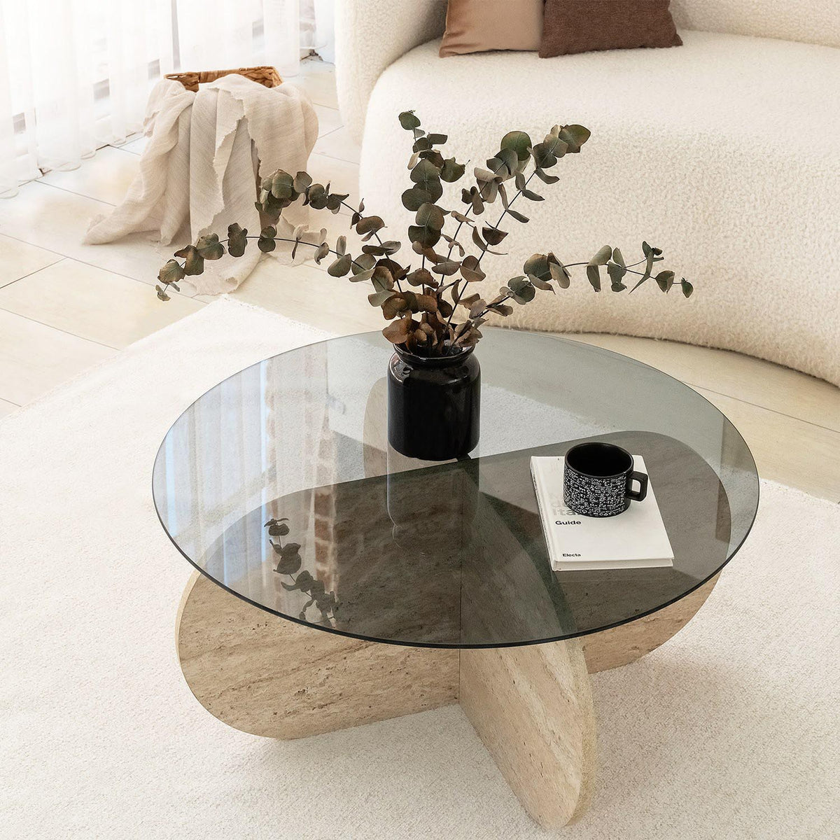 Bubble Sofatisch - Travertin Fume in Travertin Fume präsentiert im Onlineshop von KAQTU Design AG. Couchtisch ist von Hanah Home