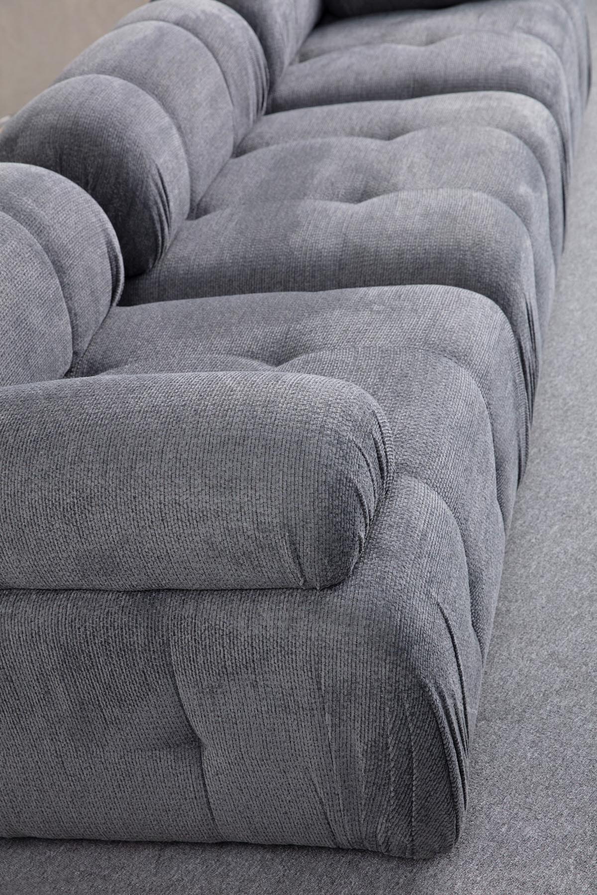 Petite 3 Ecksofa - Grau in Grau präsentiert im Onlineshop von KAQTU Design AG. L-Sofa rechts ist von Atelier Del Sofa